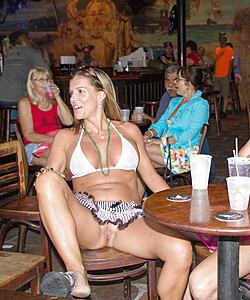 thesandfly look no panties